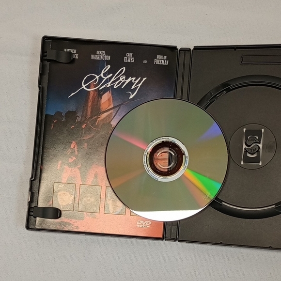 Glory DVD in Black Case Tested - Picture 4 of 5